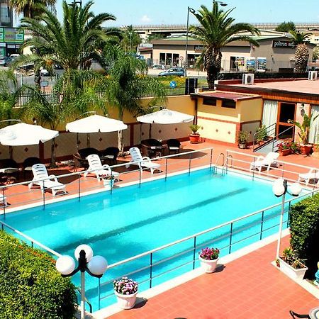 Hotel La Villa Misterbianco Kültér fotó